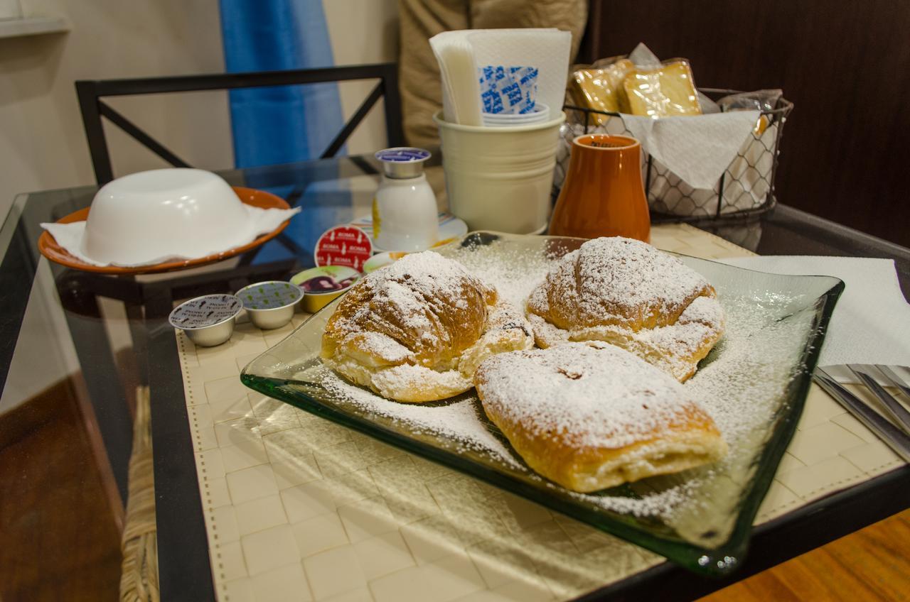 Living Rome Ottaviano B&B Екстер'єр фото