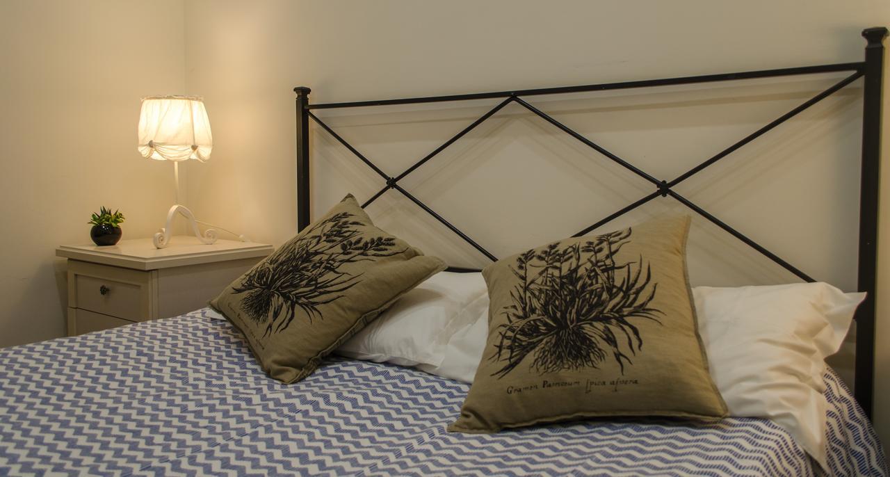 Living Rome Ottaviano B&B Екстер'єр фото