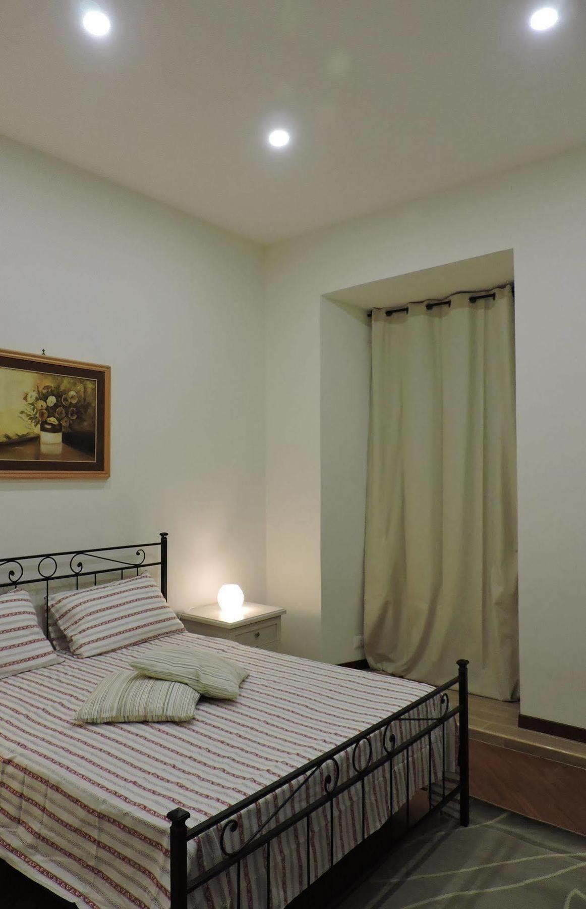 Living Rome Ottaviano B&B Екстер'єр фото