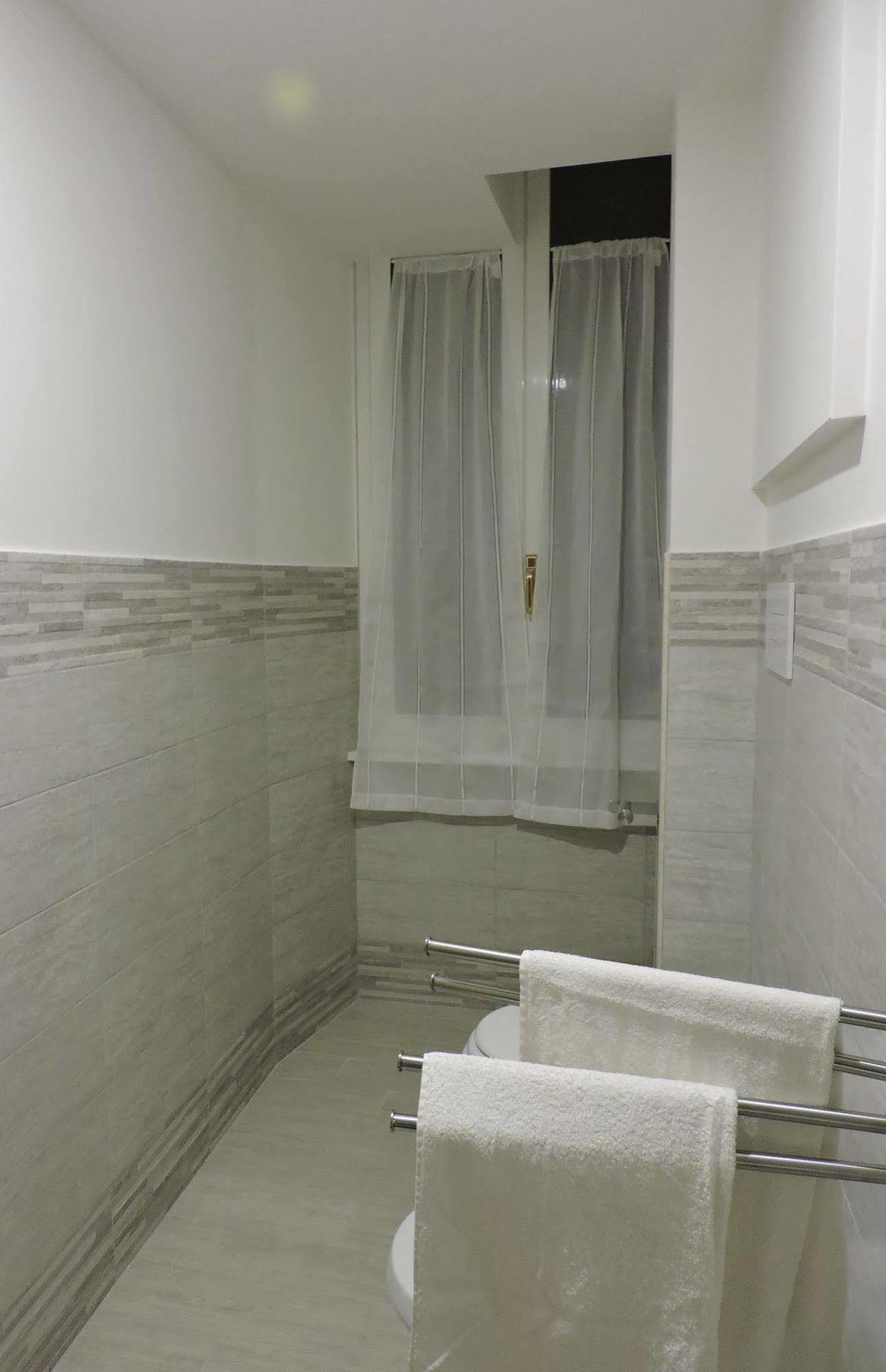 Living Rome Ottaviano B&B Екстер'єр фото